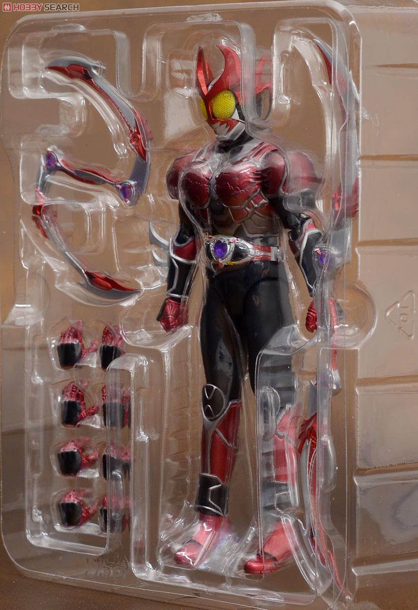 S.H.フィギュアーツ 仮面ライダーアギト バーニングフォーム (完成品