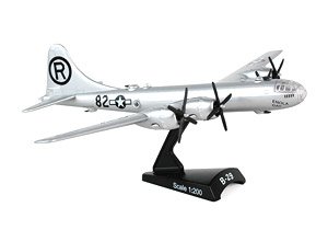 B-29 アメリカ空軍 エノラ ゲイ (完成品飛行機) - ホビーサーチ 飛行機