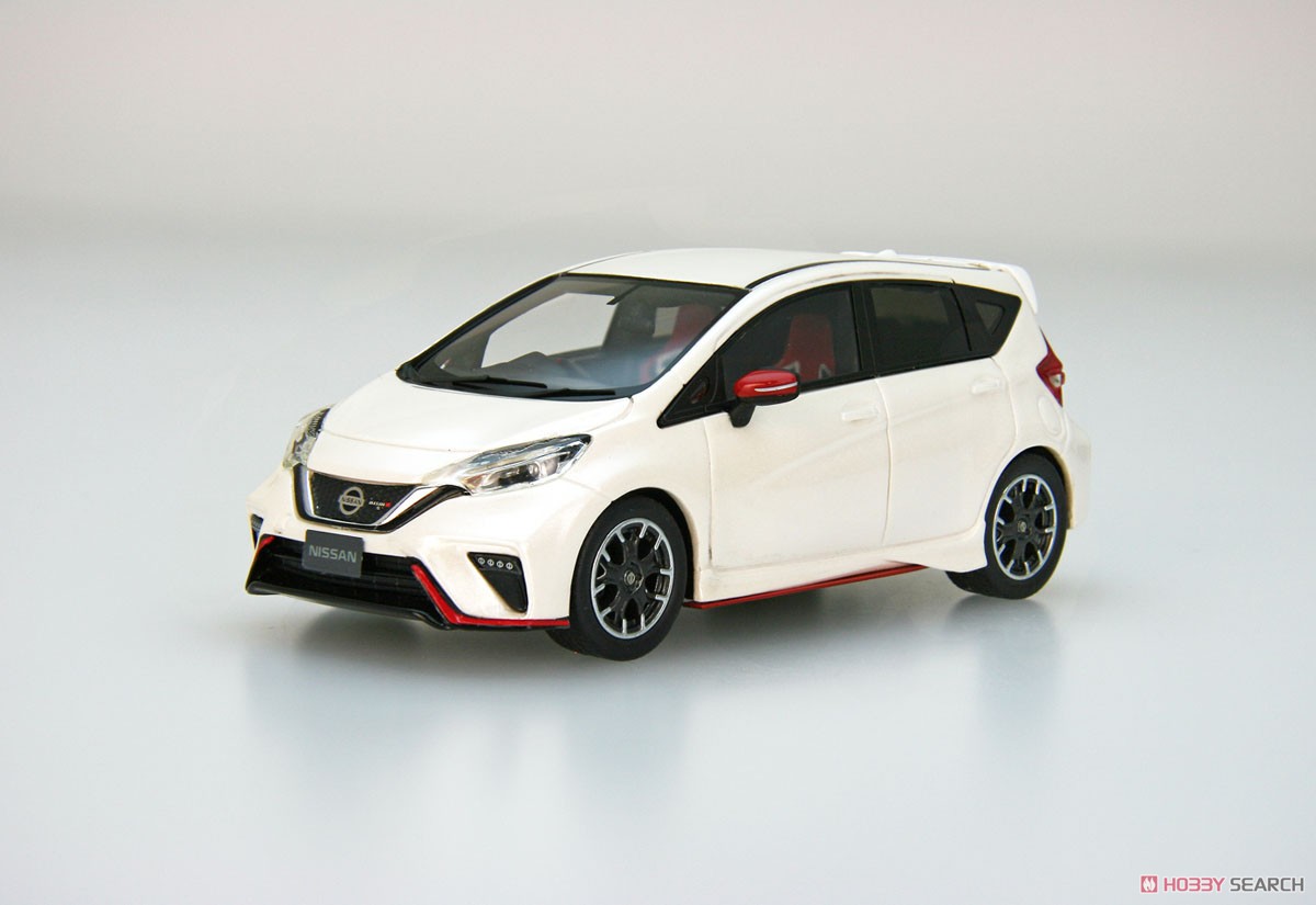 NISSAN NOTE NISMO S Brilliant White Pearl (ミニカー) - ホビー