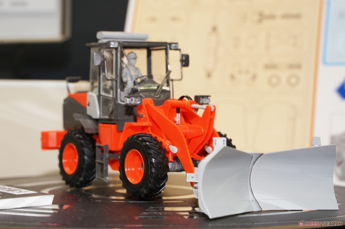 日立建機 ホイールローダ ZW100-6 マルチプラウ (除雪) 仕様機