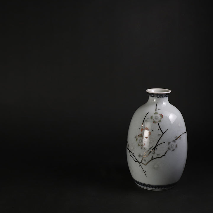 十四代今泉今右衛門 作 色絵薄墨墨はじき梅文徳利 – ギャラリー一番館