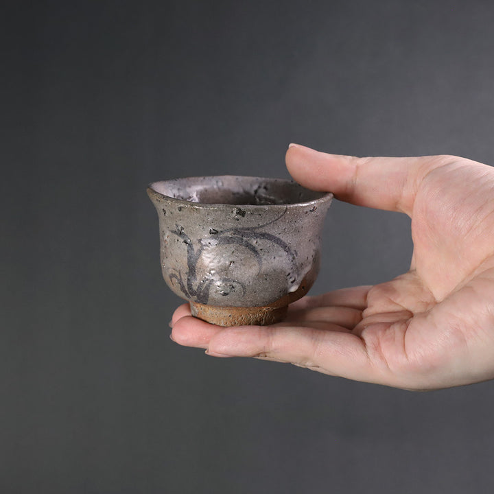 丸田宗彦 作 絵唐津ぐい呑1 – ギャラリー一番館オンラインショップ