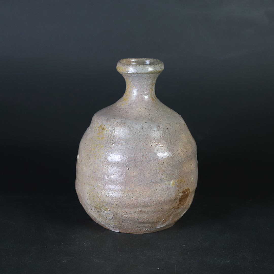 岡本作礼 作 絵唐津徳利 – ギャラリー一番館オンラインショップ