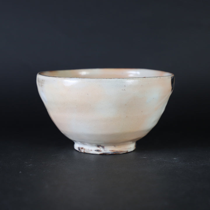 中里重利 作 唐津粉引茶盌 – ギャラリー一番館オンラインショップ