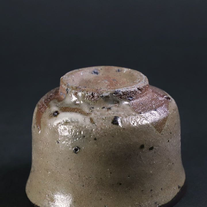 丸田宗彦 作 唐津皮鯨ぐい呑 – ギャラリー一番館オンラインショップ