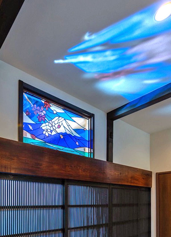 富士山と桜を組み合わせたステンドグラス | ステンドグラスの専門