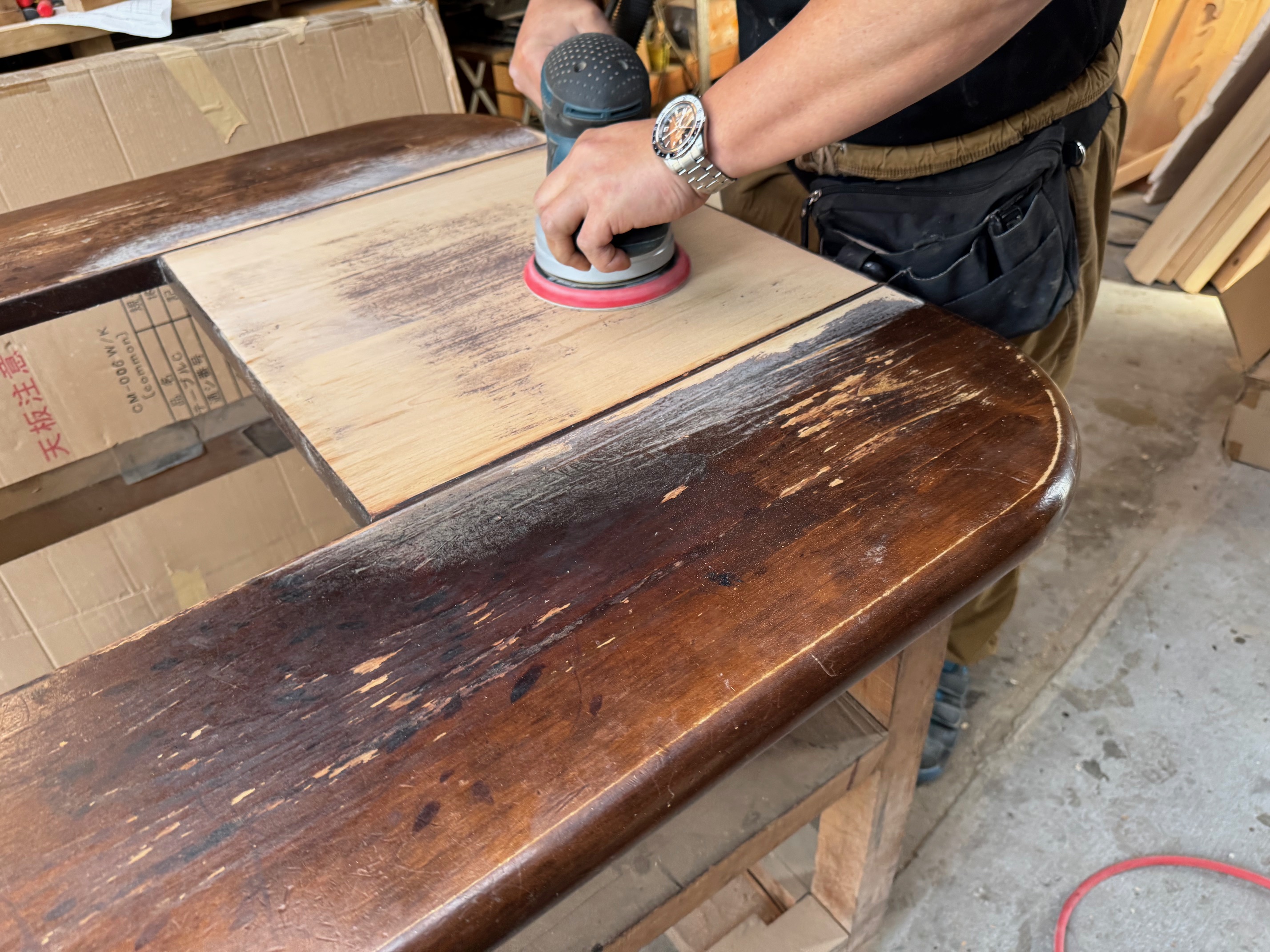 テーブル天板修理 再塗装の巻 | 有限会社伊豆木材市場