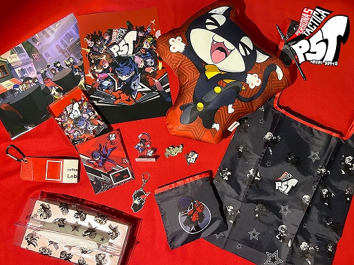 ジョーカーと心の怪盗団，そしてエル。チーム3人の連携バトルを駆使し