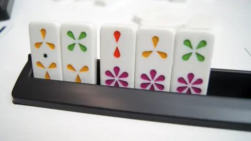 2023秋の注目作「六華」をプレイ。“上下”があるドミノ牌を使って3種類