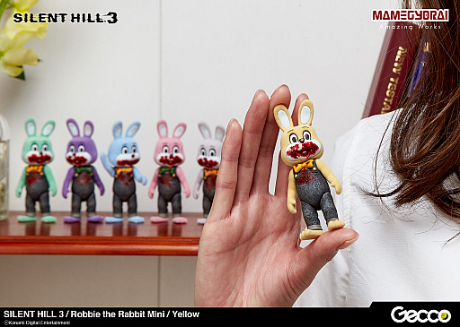 サイレントヒル」のロビー・ザ・ラビットのフィギュアが豆魚雷で販売開始