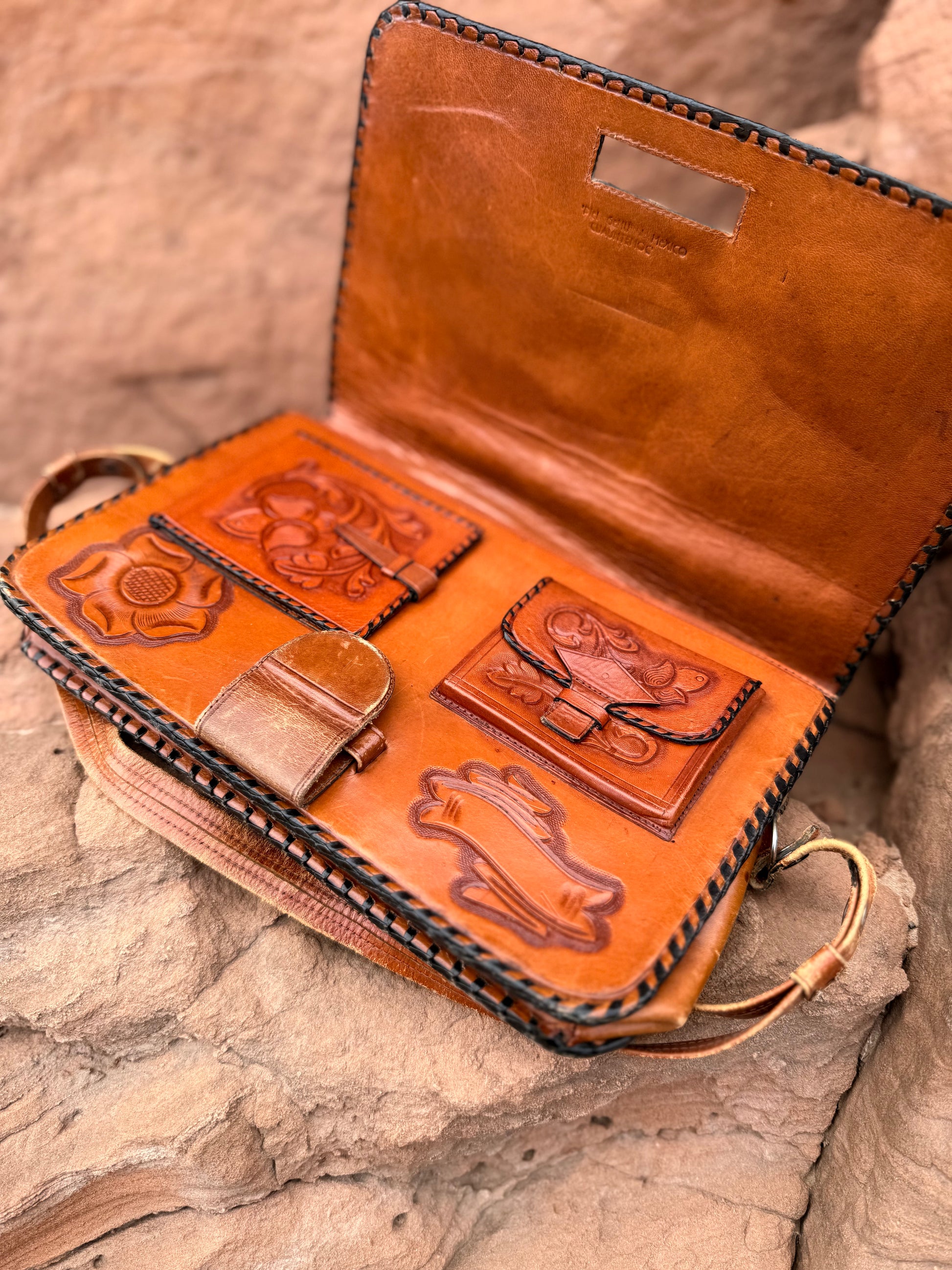 Vintage 70s Tooled Leather Purse – 4KINSHIP