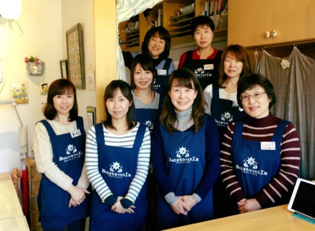 3.11特集】色を失った街に彩りを取り戻す主婦たち―タイルでつなぐ復興