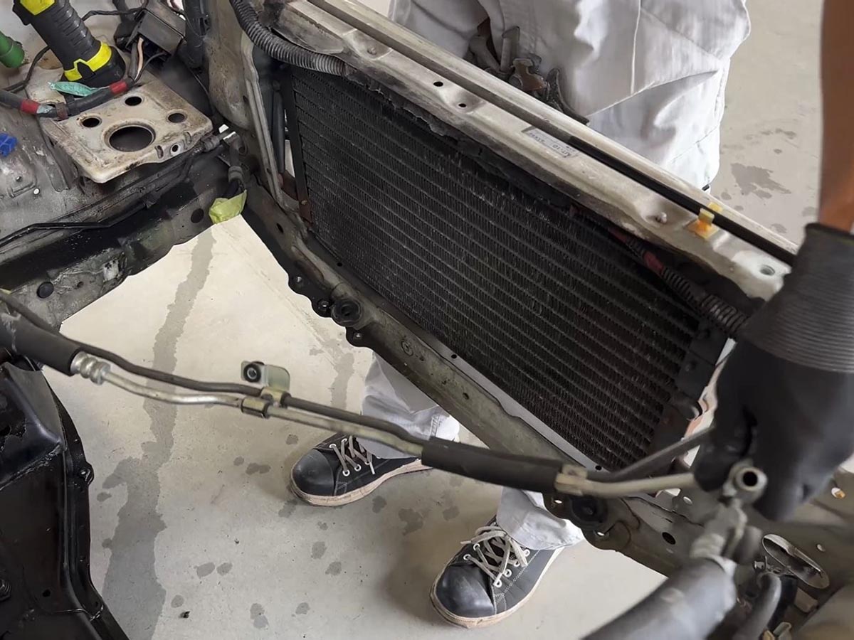 エンジンルームを空にする｜AE86 1984 再生プロジェクト｜ソフト99