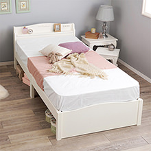 リボンレリーフが可愛らしいロマンティックな 柵付ベッド (ホワイト)の