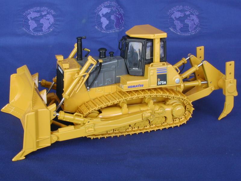 Buffalo Road Imports. Komatsu D375 dozer yellow CONSTRUCTION