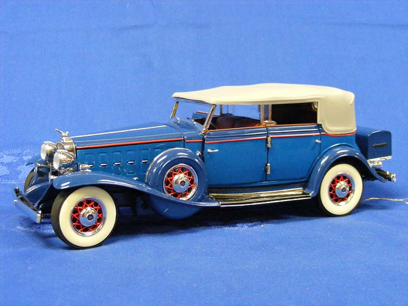 Buffalo Road Imports. 1932 Cadillac V-16 CAR SEDAN Diecast model