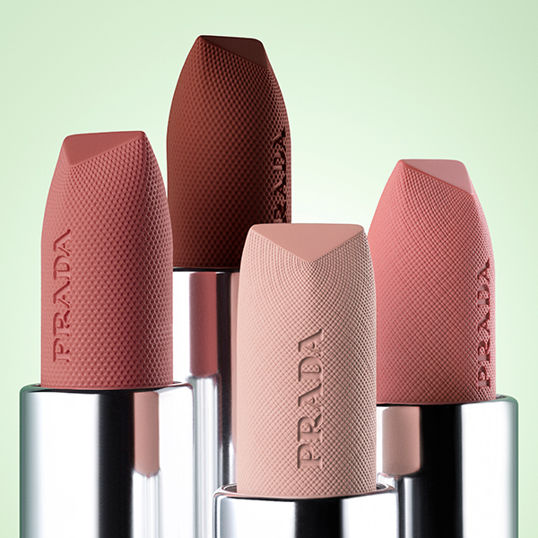 モノクローム ウェイトレス リップカラー(スムース ナイロン) / プラダ