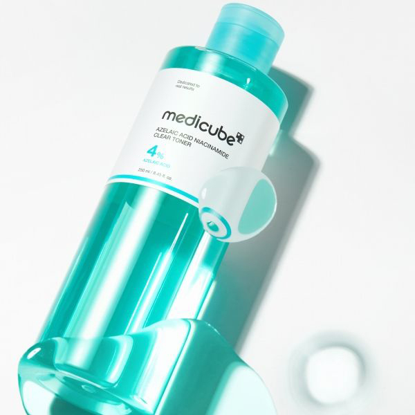 アゼライン酸ナイアシンアミドクリアトナー / medicube(化粧水
