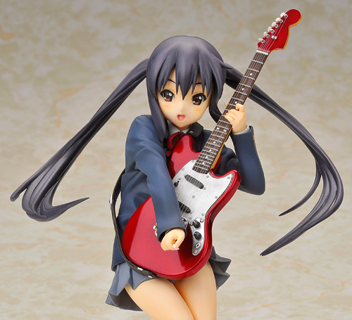 1/8 PVC塗装済み完成品フィギュア けいおん！ 中野梓 [けいおん