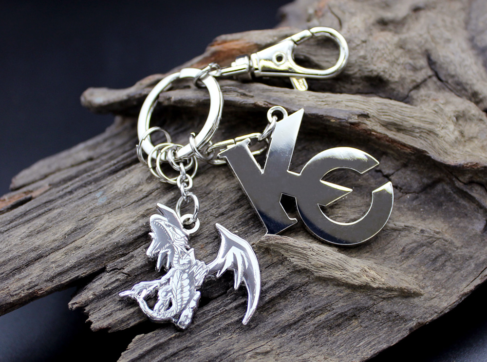 海馬瀬人《KCエンブレム＆ブルーアイズ・ホワイト・ドラゴン