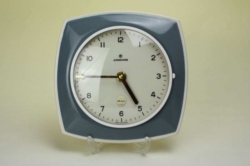 Junghansユンハンス セラミック壁掛け時計 北欧雑貨と北欧食器通販coco