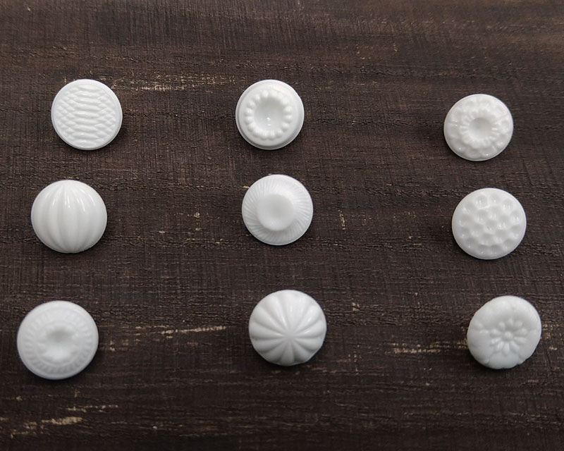 ヴィンテージ/日本/ガラスボタン/ホワイト/ホイップ/約10mm（1個