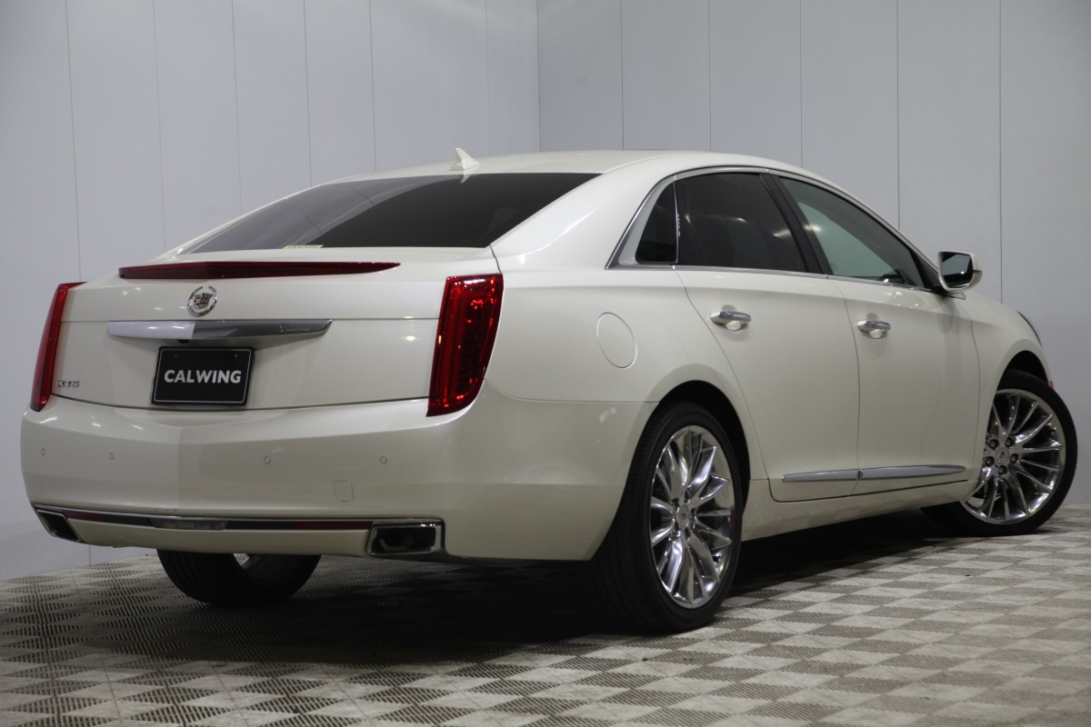 2013y キャデラック XTS プラチナム ディーラー車 NO.1730 | 輸入車
