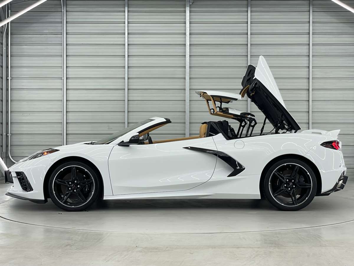 新車 シボレー コルベット コンバーチブル 3LT Z51パフォーマンスPKG