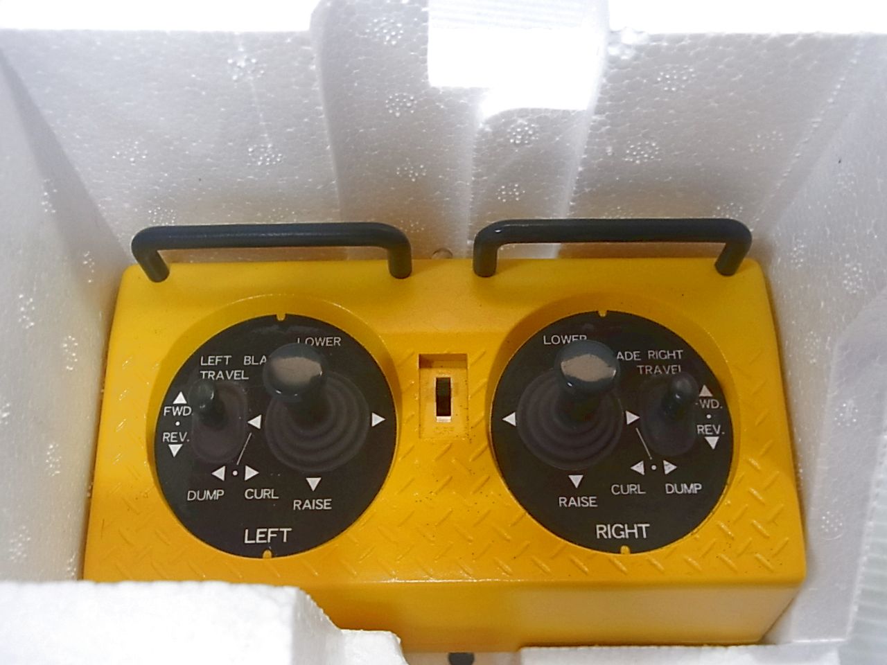 ミニカー買取実績】京商 1/50 ブルドーザー KOMATSU D575A-3も愛知県