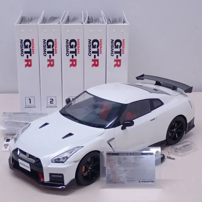日産 NISSAN GT-R シルバー 完成品 ディアゴスティーニ 宅配】愛知県