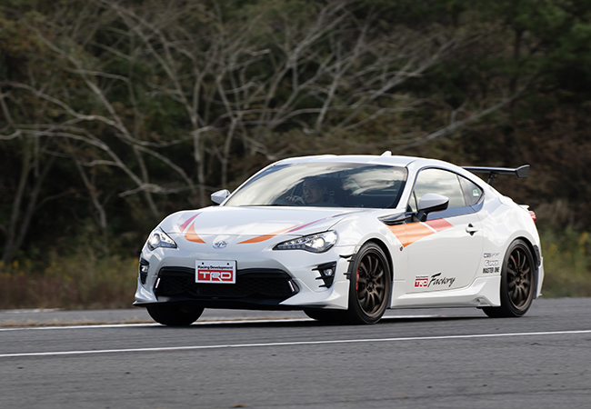 I LOVE Customizing】TRD／トヨタ86（DBA-ZN6型）。初代86を「深く