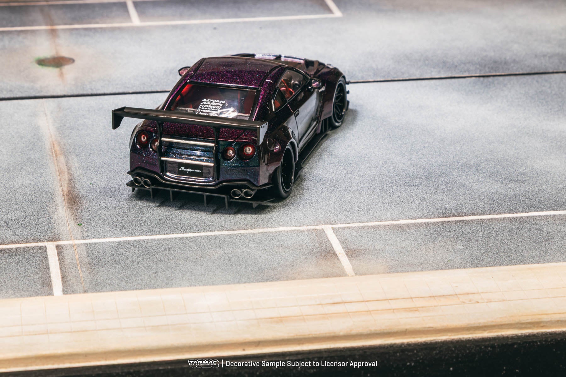 Tarmac Works 1:43 LB-WORKS NISSAN GT-R R35 type 2 Midnight purple
