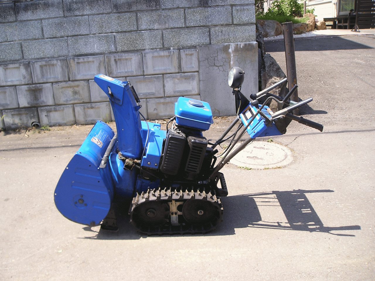 除雪機 ヤマハ 6馬力除雪機 YSM－660 小型で使いやすい大きさです