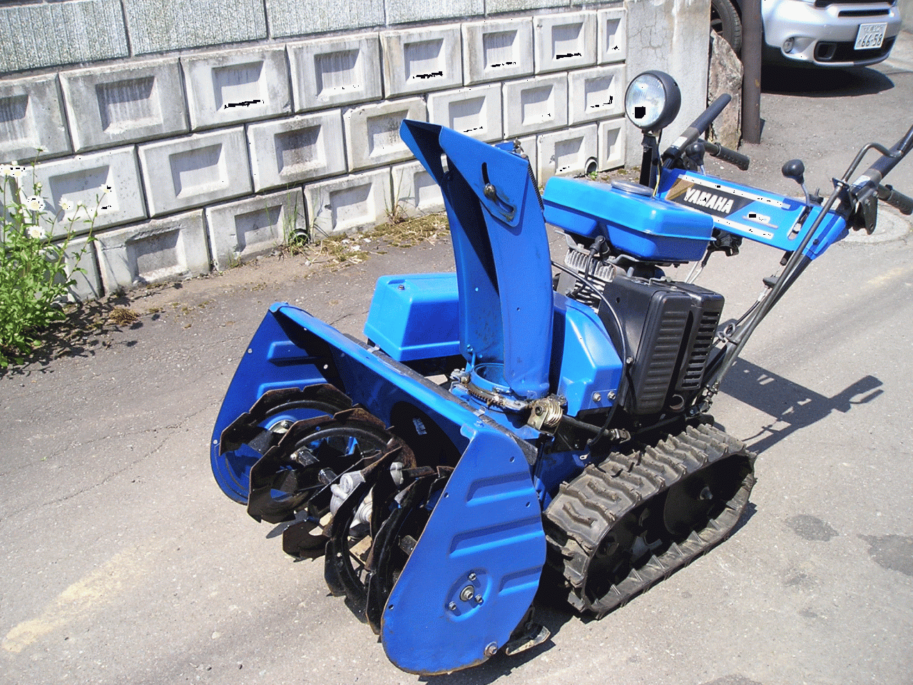 除雪機 ヤマハ 6馬力除雪機 YSM－660 使いやすい大きさです｜除雪だ