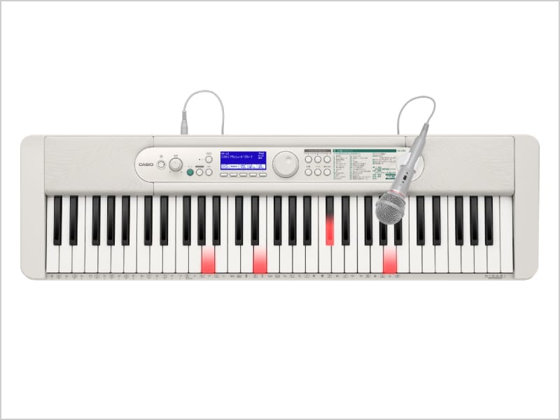 最新のヒット曲に合わせて演奏を楽しめる電子キーボード | CASIO