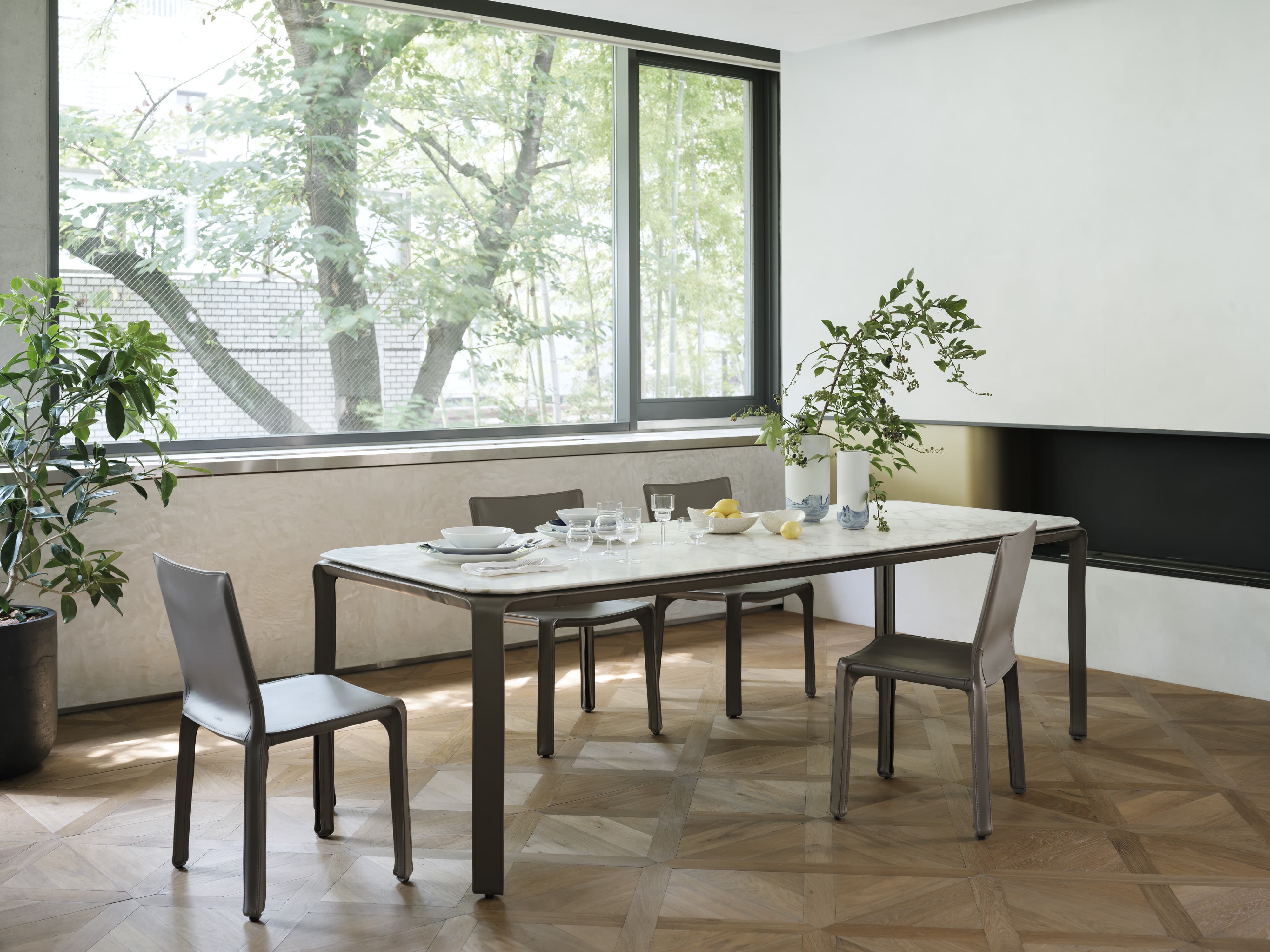 412 CAB（キャブ アームレスチェア） Cassina | カッシーナ・イクスシー