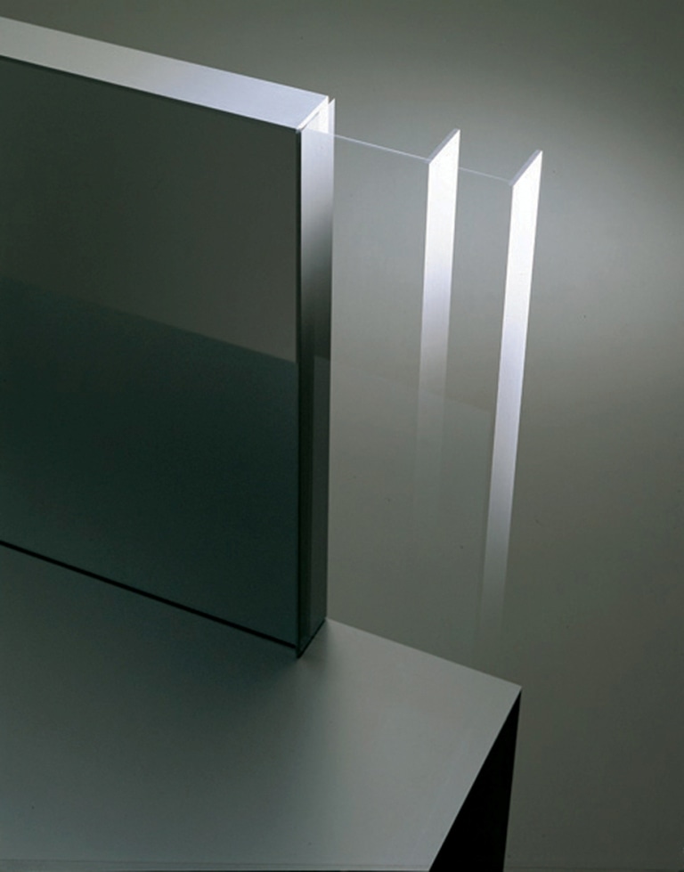 IXC (イクスシー) MAKE UP メイクアップ ドレッサー ﾎﾜｲﾄｱｯｼｭ