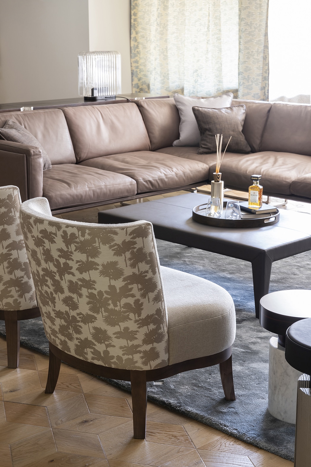 SIEGFRIED(ジークフリート ラウンジチェア） PHILIPPE HUREL