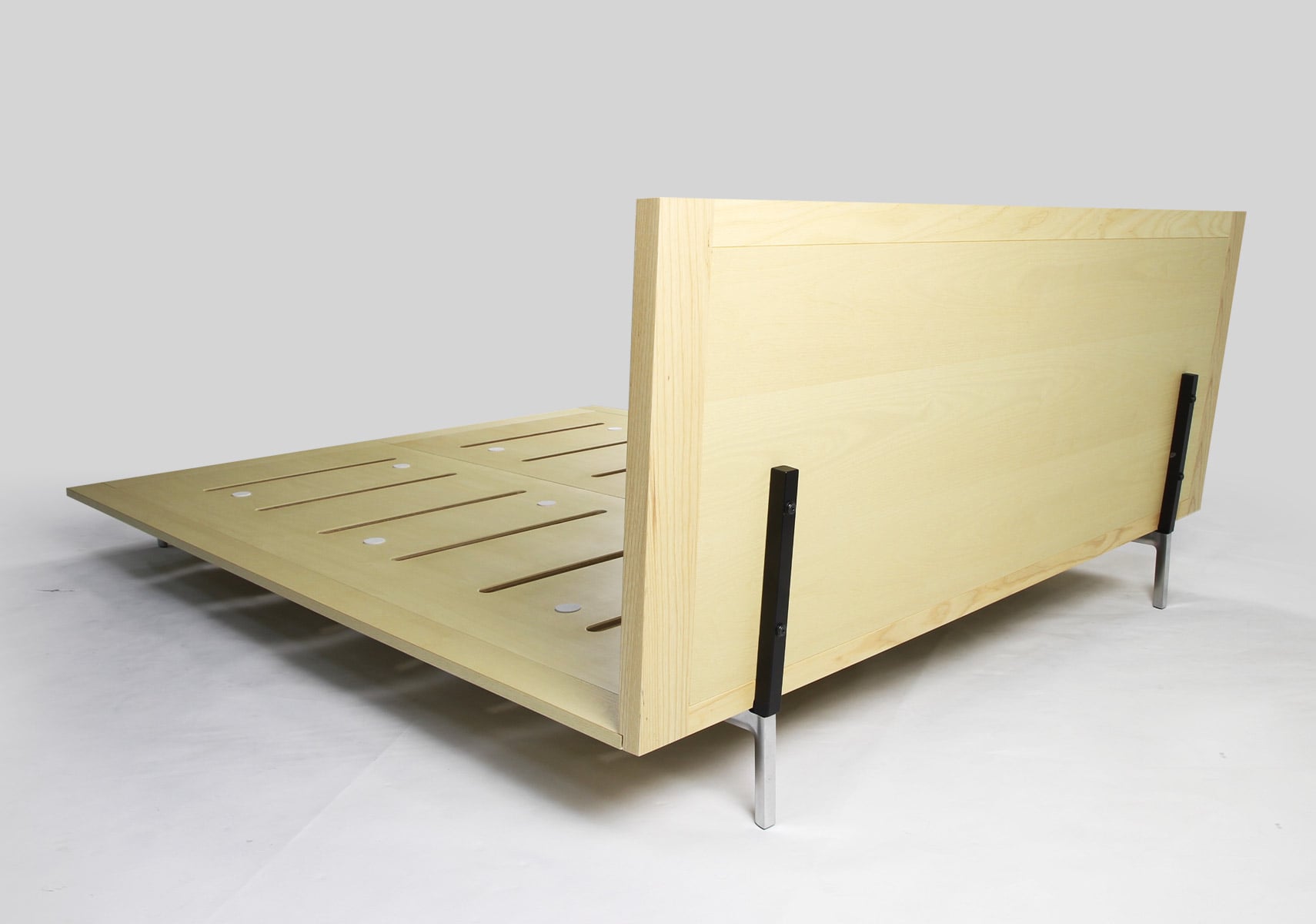 IXC(イクスシー）CALMカーム ベッド|カッシーナ・イクスシー 公式