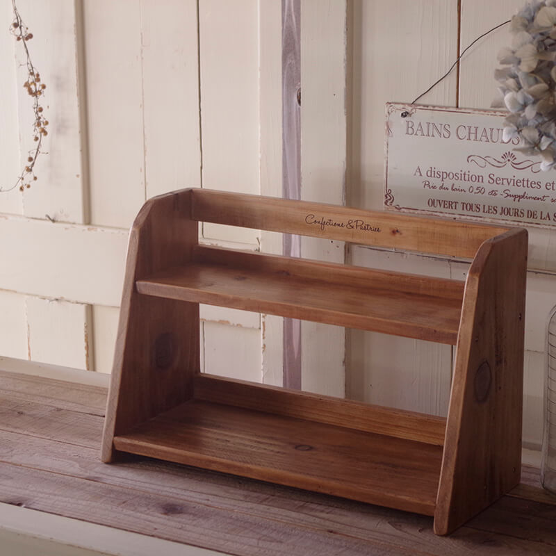 ナチュラルなミニディスプレイラック｜アンティーク風木製インテリア