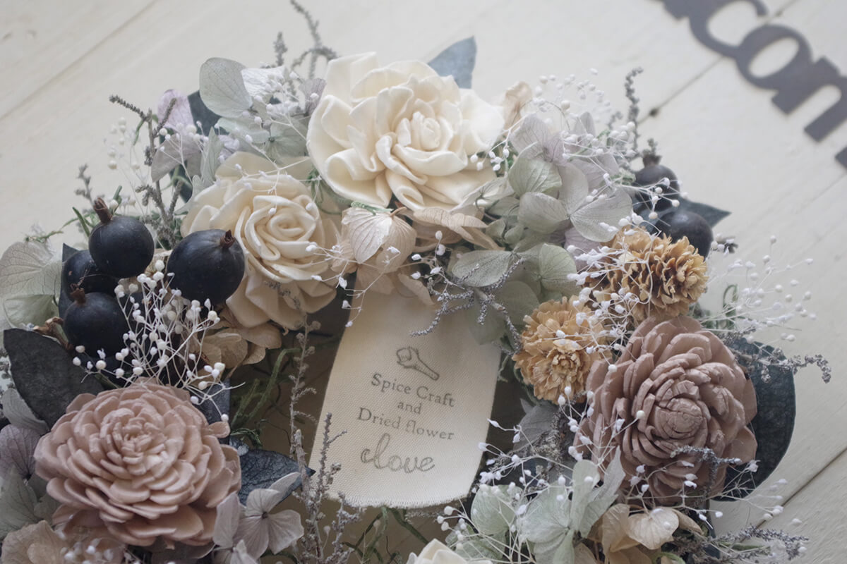 プリザーブドフラワーリース｜くすみカラーのあじさい＆ソーラーダリア