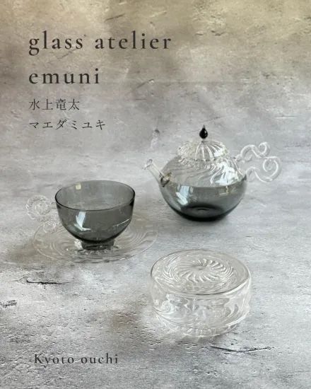 glass atelier えむに – チルチンびと広場