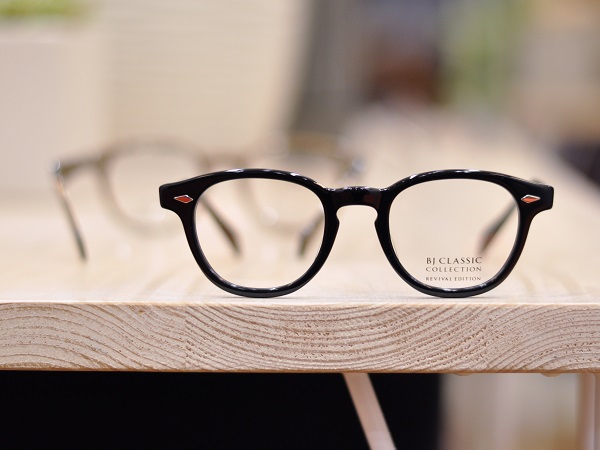 ビル・エヴァンスを初めとして多くのジャズメン達に愛されたアイウェア