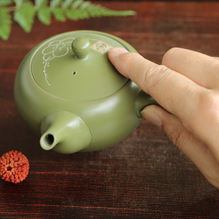 宝山 緑泥急須 満容量200ml 作家もの萬古焼煎茶器 手作りの横手