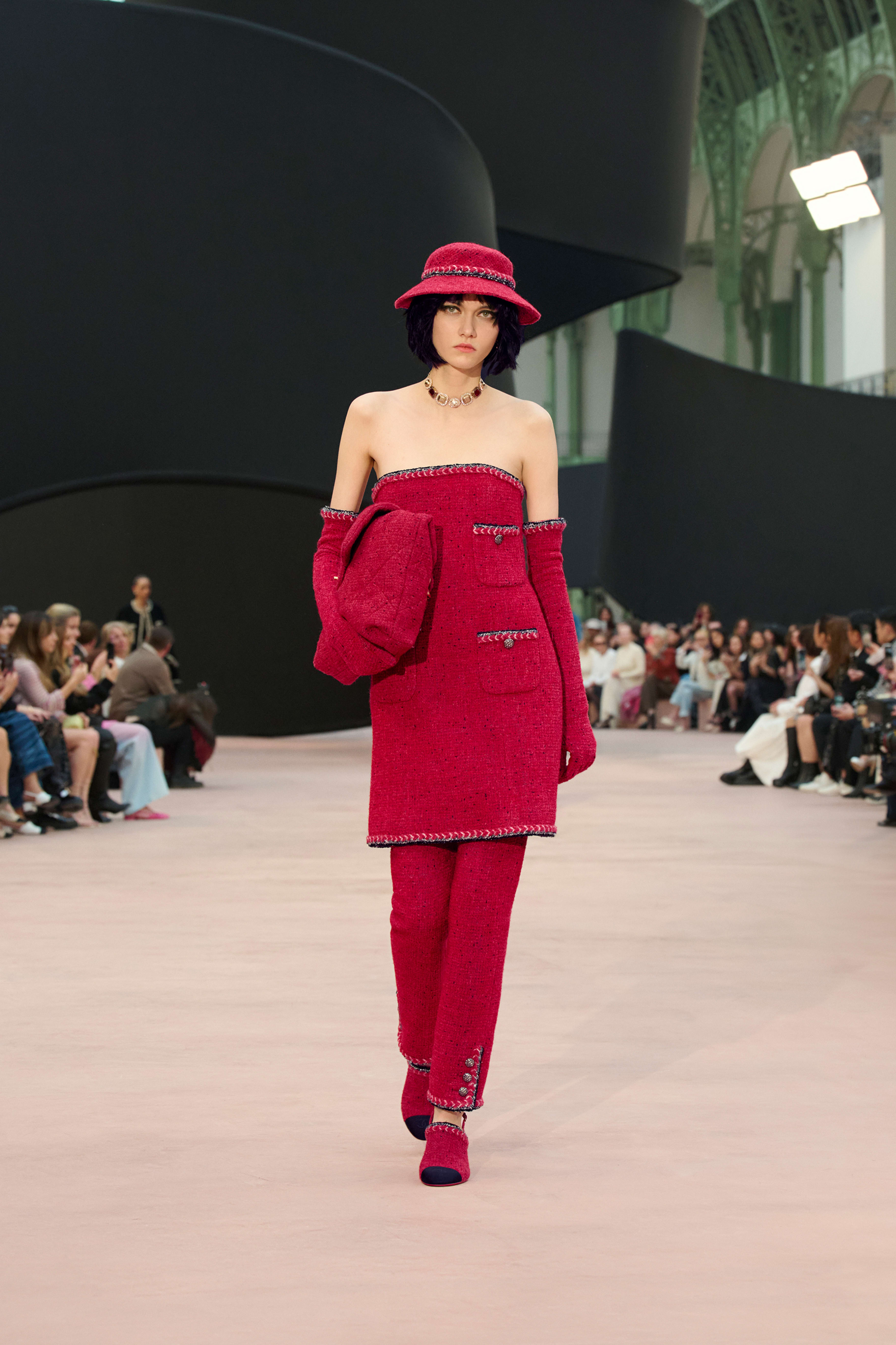 ドレス - ツイード、レッド & ブラック — ファッション | CHANEL シャネル