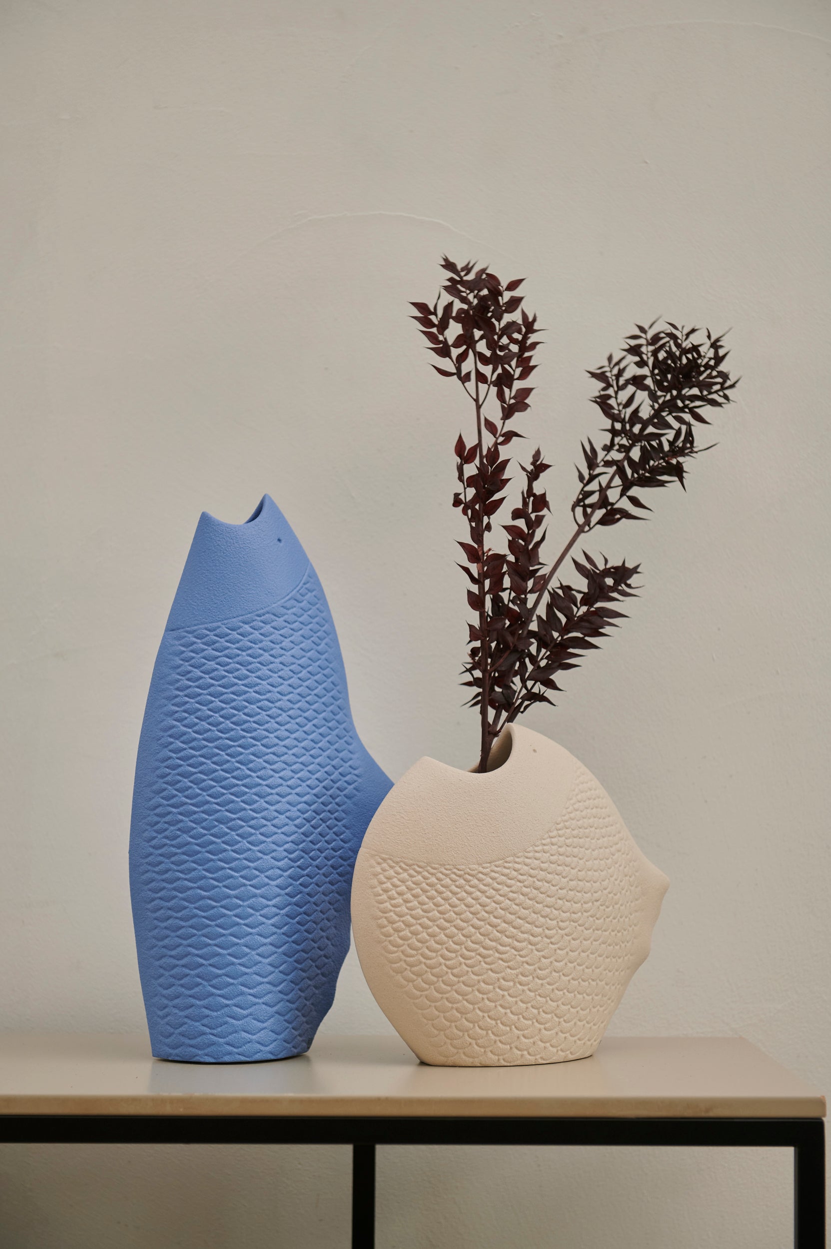 Lineasette】 陶器のオブジェ | 魚の花瓶 大 (19x10x37cm) BL – Chefs