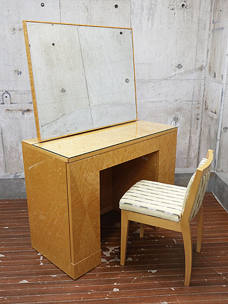 IDC大塚家具】スプレンダー 最高級 バーズアイ メープル 鏡台