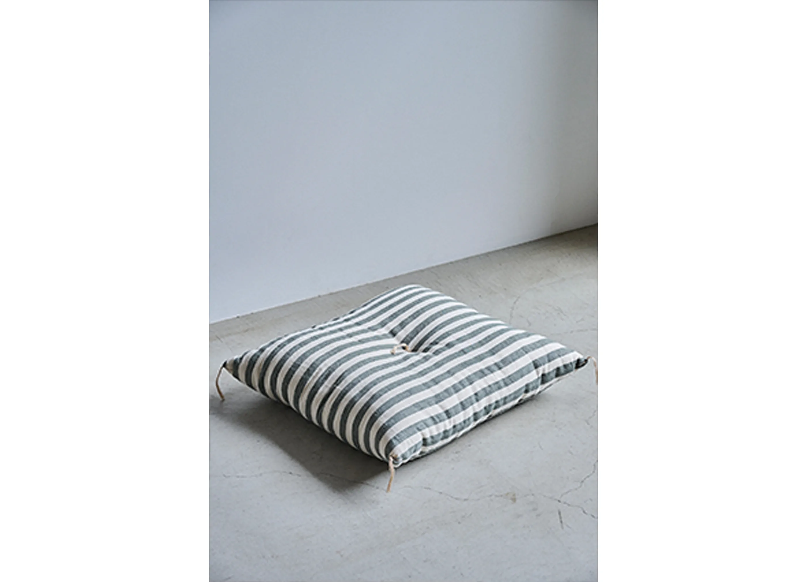 loomer / ルーマー】ZABTON BIG 座布団の商品詳細ページ | 【公式