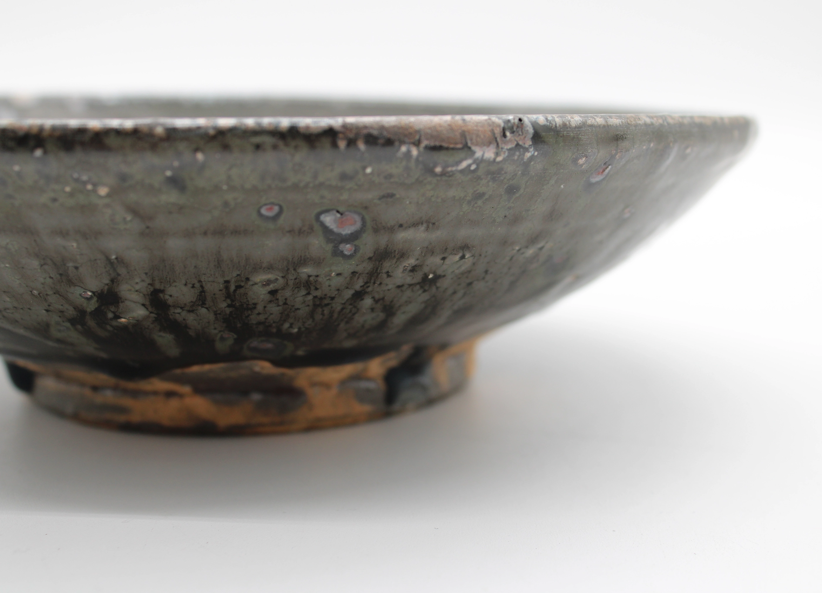 小野象平 / SHOHEI ONO】黒化粧 平鉢 うつわの商品詳細ページ | 【公式