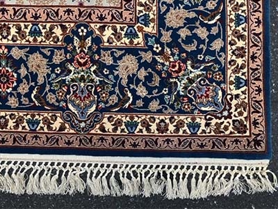 滋賀県 H様 (ペルシャ絨毯：クリーニング、タペストリー加工) | 実績